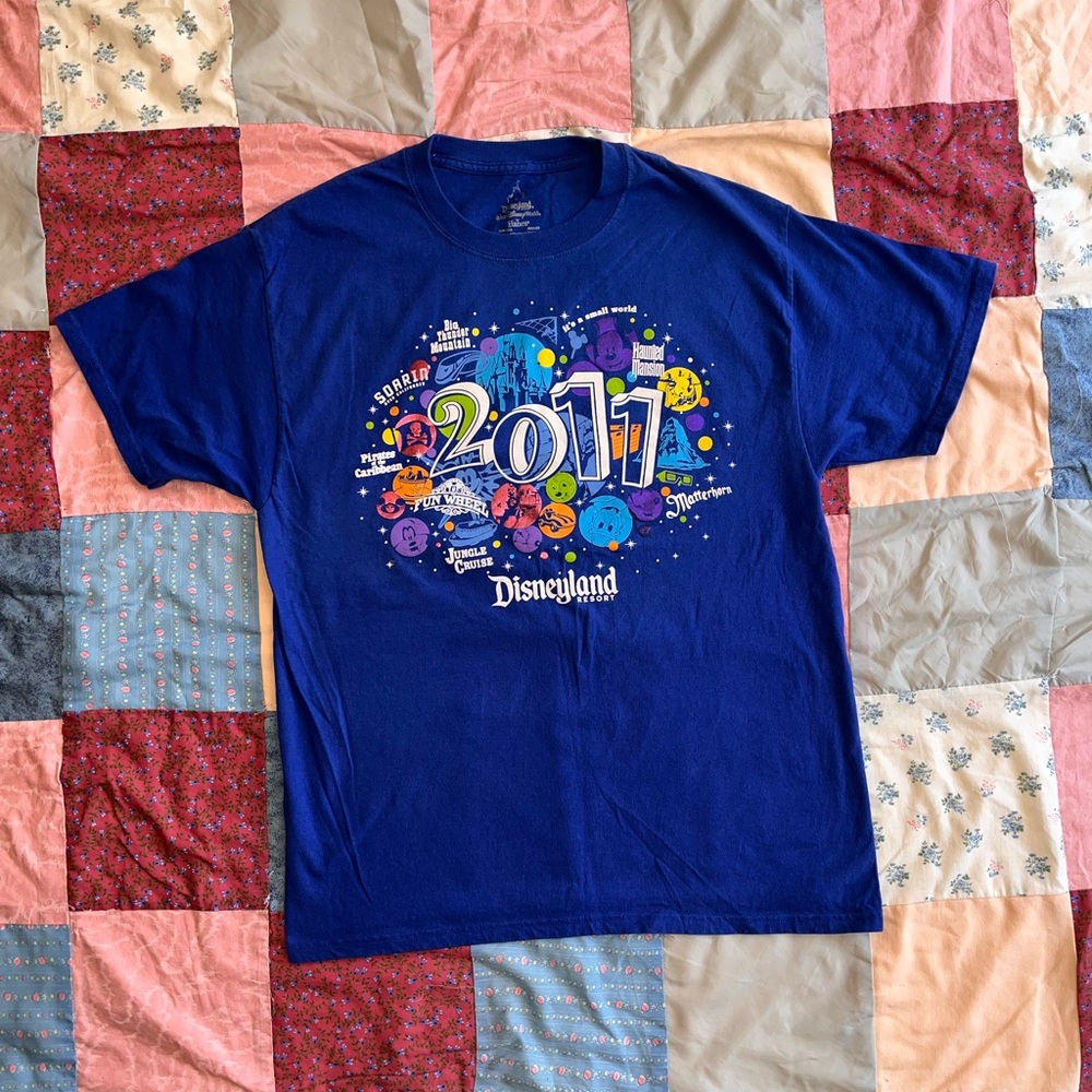2011 Disney T-shirt